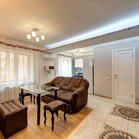 Excellent apartment Druzhby Narodov boulevard 3a. Lybedskaya metro station Kiev Eksteriør billede